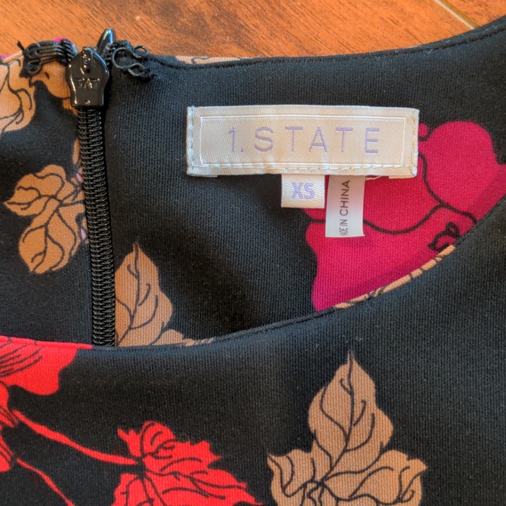 Flower dress - Picture 3 of 4